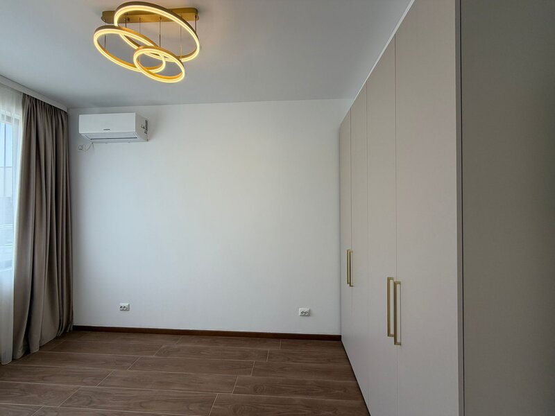 Tunari Casa 5 camere, 4 dormitoare, 3 bai, nou, Terasa Rooftop,
